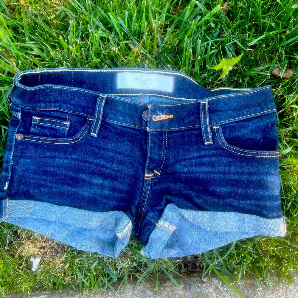Amber Crombie finich shorts